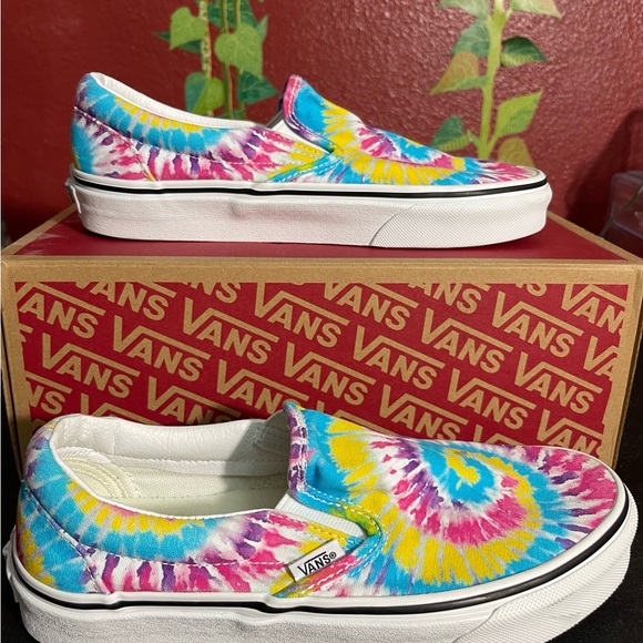 Vans - Picture 3 of 4